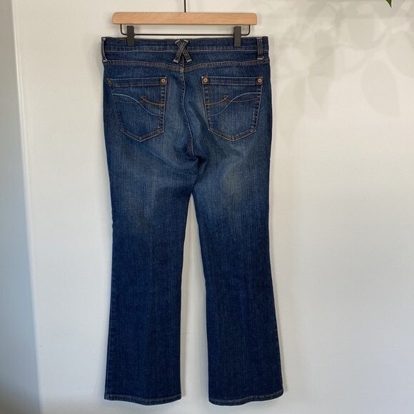 DKNY Ludlow Bootcut Distressed Jeans Stretch Whiskering Faded Mid Rise - Picture 4 of 15